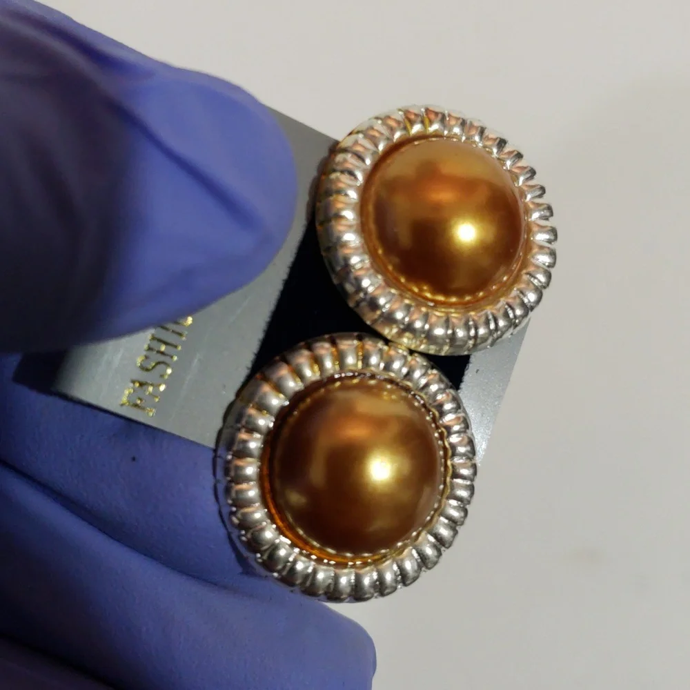 Dual tones Gold & Silver Round Earrings - Elegant 1" Fashion Jewelry for Women - Picture 7 of 9